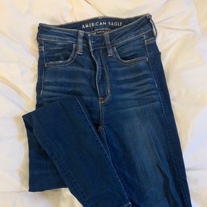 American Eagle Super High Rise Jegging- Skinny